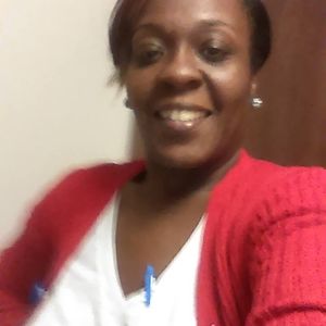 Meet your Posher, Renee